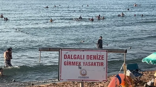 Nişanlısı ile denize giren genç hayatını kaybetti