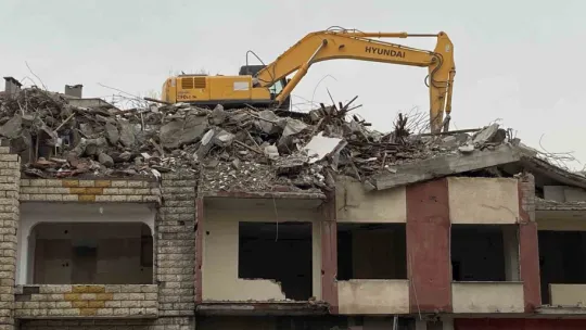 O mahallede felaketin izleri tamamen siliniyor