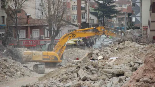 O mahallede felaketin izleri tamamen siliniyor