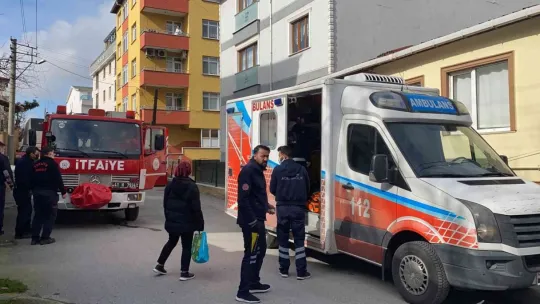 Obez hastanın yardımına itfaiye koştu!