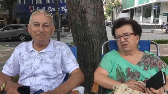 Öğrenciler içeride, veliler dışarıda sınav heyecanı yaşadı