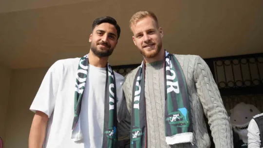 Öğrenciler, Kocaelisporlu futbolculara enerji verdi