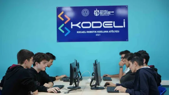 Öğrencilerin su altı robotu birinci oldu: Askeri ve tehlikeli görevlere de uygun