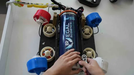 Öğrencilerin su altı robotu birinci oldu: Askeri ve tehlikeli görevlere de uygun