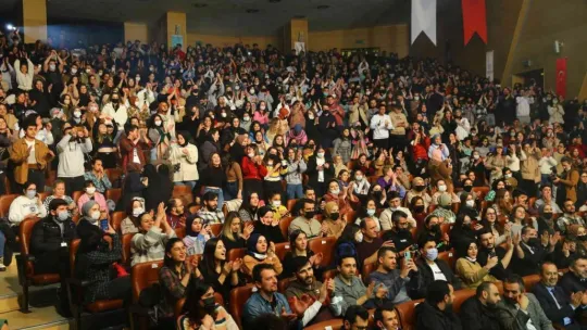 Oğuzhan Koç öğrencileri coşturdu