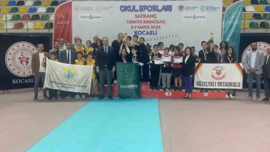 Türkiye Satranç Şampiyonası'nda ödüller sahiplerini buldu