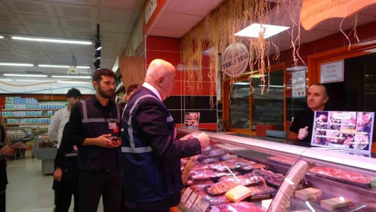 Okulun ilk günü marketler mercek altında