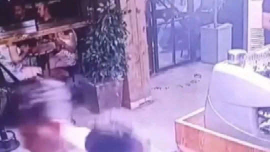 Omuz atma kavgasında kan aktı