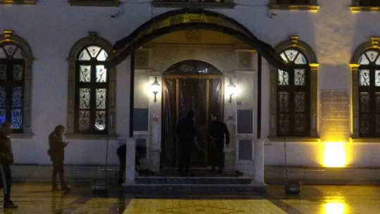 Mübarek Ramazan kılınan teravih namazıyla başladı