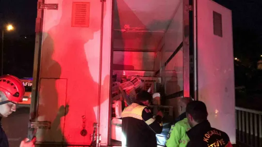 TEM'de korkutan kaza! Yaralılar var