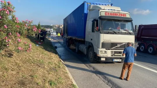 Önce lastiği patladı, sonra alev alev yandı