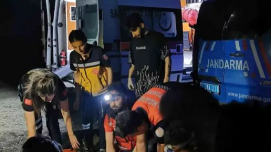 Sakarya'da 570 metreden dere yatağına yuvarlandı
