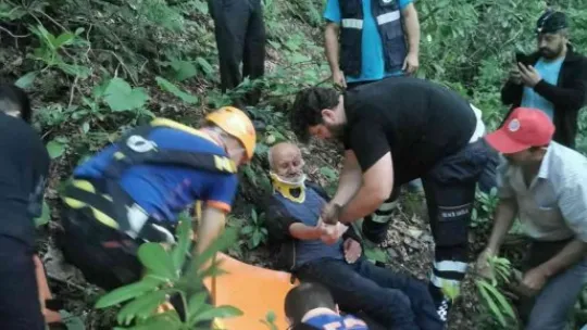 Sakarya'da 570 metreden dere yatağına yuvarlandı
