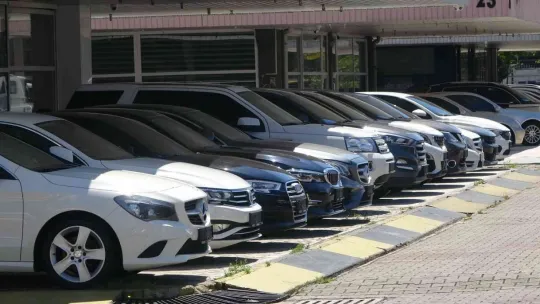 Oto galericiler, vatandaşa da satış yasağı istiyor