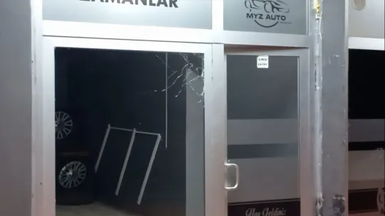 Kocaeli'de oto galeriye silahlı saldırı