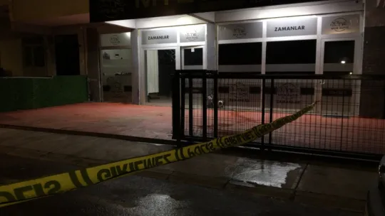 Kocaeli'de oto galeriye silahlı saldırı