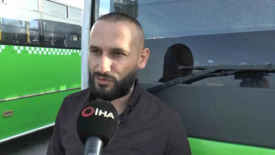 Otobüste fenalaşan öğrenci için güzergah değiştirdi