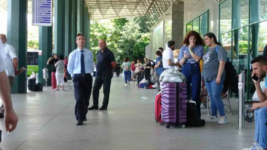 İzmit Otogarda bayram yoğunluğu başladı