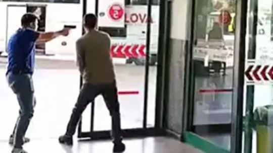 İzmit'te hareketli anlar! Uzman çavuş vuruldu