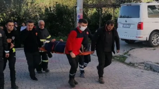 Otomobil 2 metre yükseklikten bahçeye düştü: 4 yaralı!