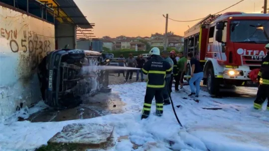 Otomobil tamir edilirken aniden alev aldı! 
