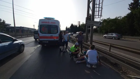 Otomobile yola savruldu: 2 yaralı