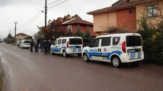 Otomobili av tüfeği ile kevgire çevirdiler