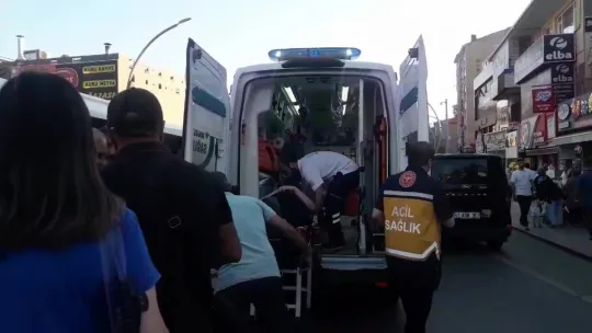 Otomobilin çarptığı yaya yaralandı