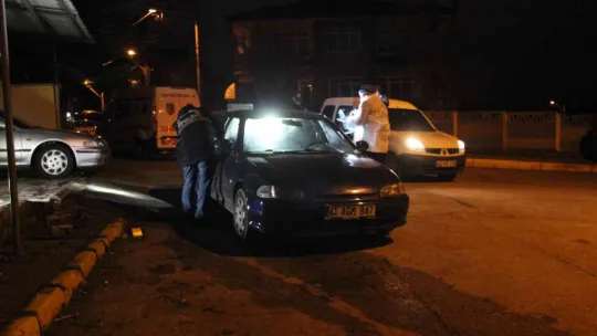 Otomobilinde pompalı tüfekle saldırıya uğrayan şahıs yaralandı