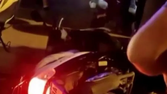 Otomobille çarpışan motosikletli genç hayatını kaybetti