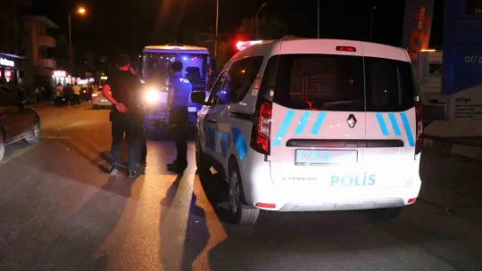 Otomobille çarpışan motosikletli genç hayatını kaybetti