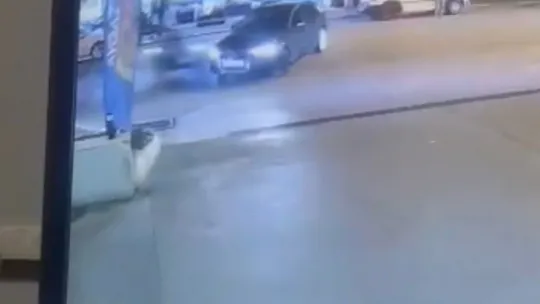 Otomobille çarpışan motosikletli genç hayatını kaybetti
