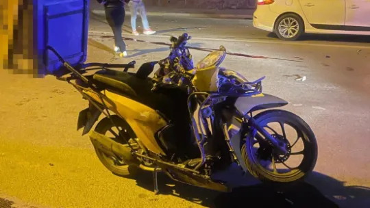 Otomobille kafa kafaya çarpışan motosikletin sürücüsü hayatını kaybetti