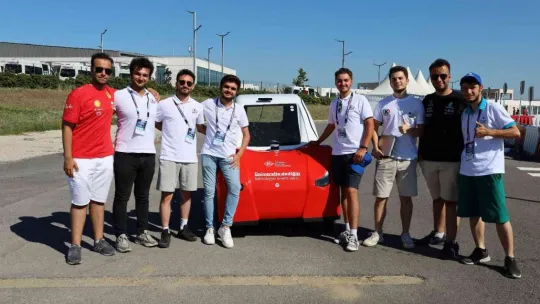 Otonom araçlar kıyasıya yarıştı