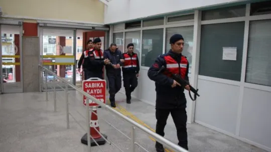 Otoyol şantiyesinden akaryakıt çalarken yakalandı!