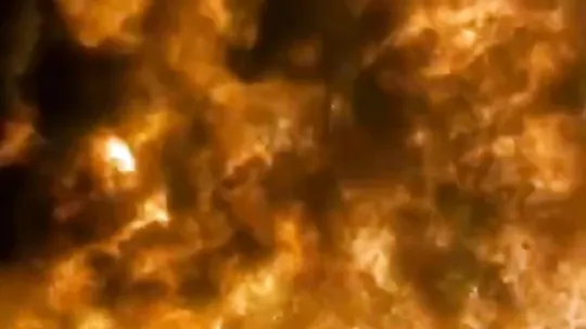 Otoyolda tır alev topuna döndü