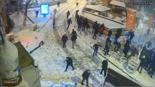 Kartopu savaşı silahlı kavgaya dönüştü: 6 yaralı!
