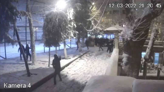 Kartopu savaşı silahlı kavgaya dönüştü: 6 yaralı!
