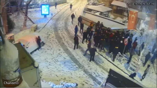 Kartopu savaşı silahlı kavgaya dönüştü: 6 yaralı!