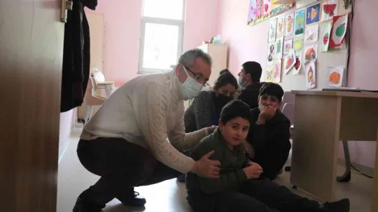 Özel öğrenciler deprem gerçeğini tatbikatla öğrendi