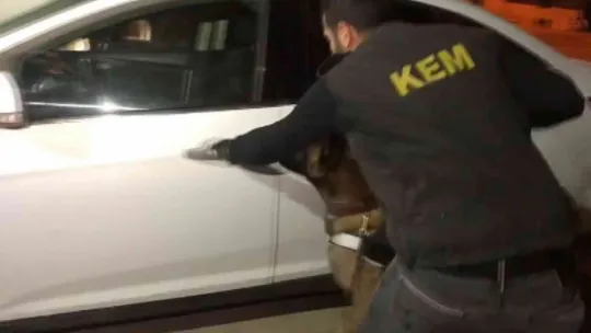 Paket paket uyuşturucuyu bakın nereye saklamışlar?