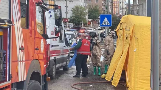Paketten kimyasal sızdı, tüm ekipler seferber oldu
