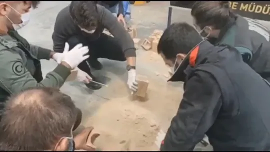 Eroini palet takozlarına zulaladılar!
