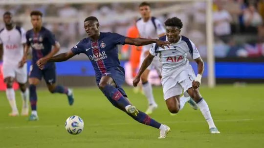 Paris Saint-Germain, Süper Kupa'yı ilk kez müzesine götürdü