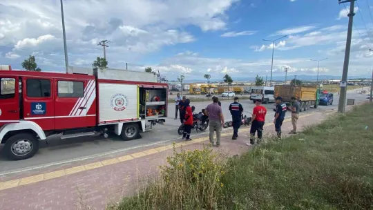 Kamyona çarpan motosikletli yaralandı