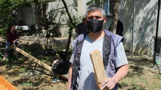 Parka gidemeyen çocukları için yaptı!