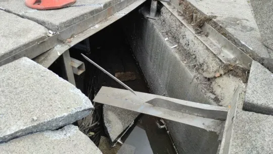 Parkenin kırılması polis ekiplerine zor anlar yaşattı