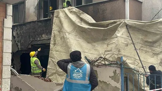 Patlamanın meydana geldiği binada hasarın şiddeti ortaya çıktı