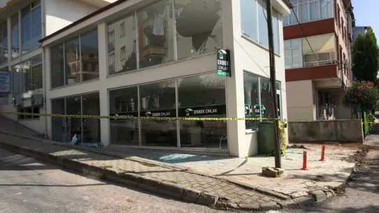 Patlamanın olduğu sokakta incelemeler yapıldı