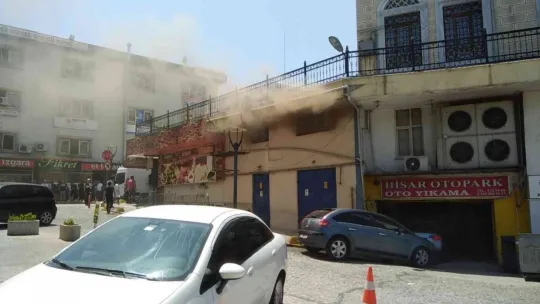 Patlayan trafo yangın çıkardı